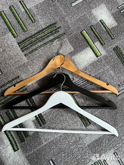 Вешалки плечики деревянные