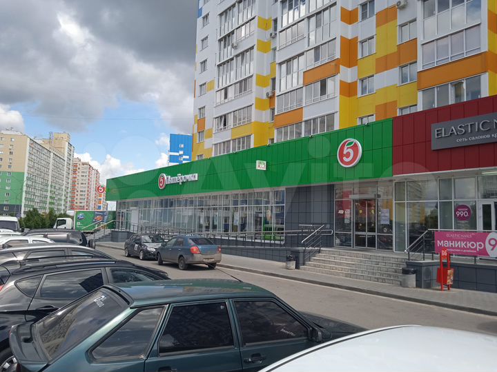 Торговая площадь, 14 м²