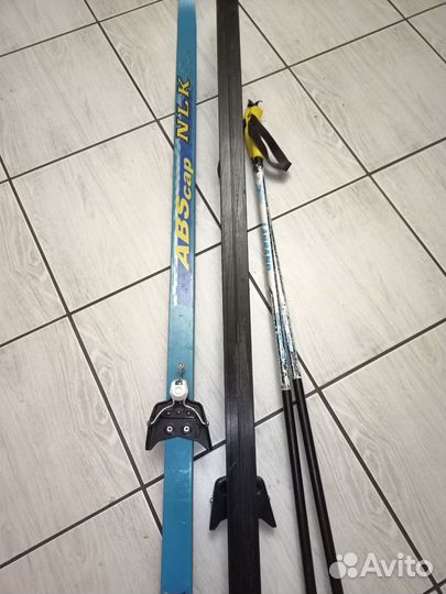 Лыжные ботинки, лыжи, палки