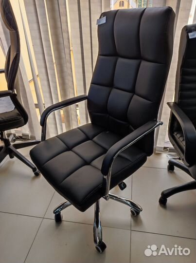 Кресло в офис