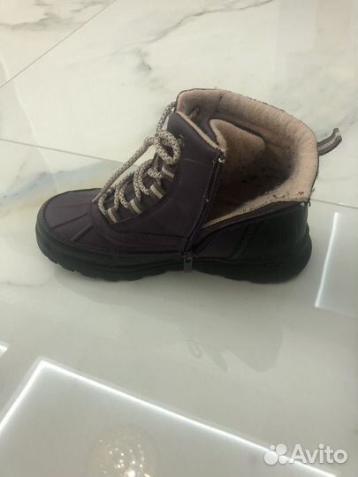 Девочковые ботинки зимние
