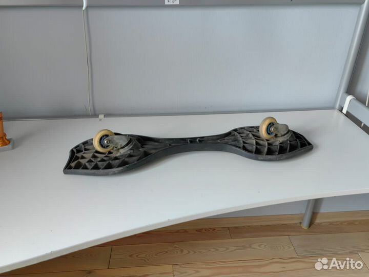 Доска для катания на 2х колесах (роллерсерф)