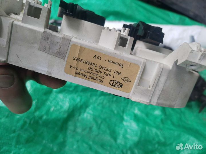 Блок управления печкой Рено Симбол 2003г