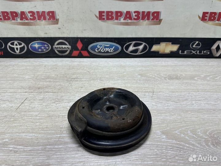 Чашка стойки передняя Bmw X3 E83 M54B25 2005