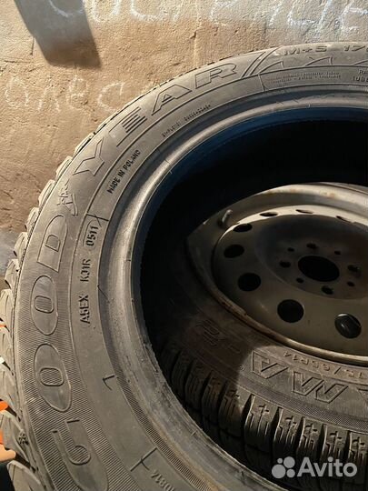 Goodyear UltraGrip Extreme 175/65 R14 82T