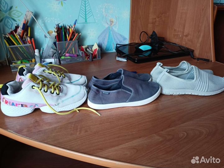 Кроссовки для девочки