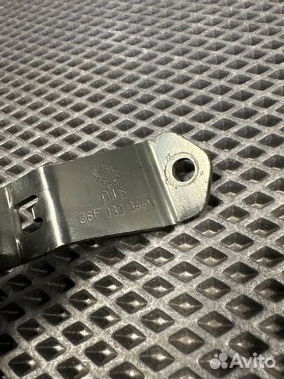 Кронштейн двигателя Volkswagen Golf R MK5 cdlc