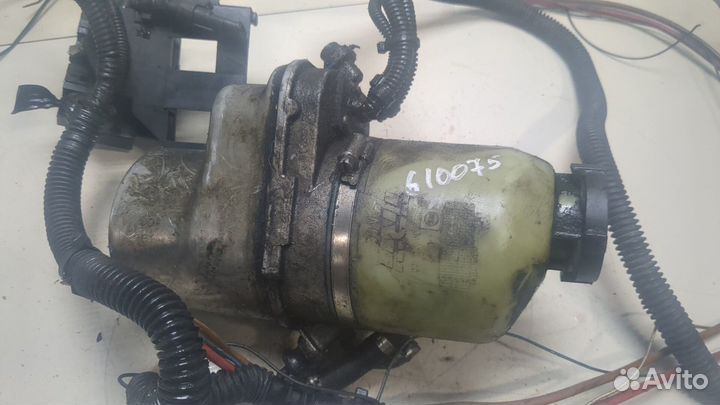Насос усилителя руля Opel Zafira A, 2003