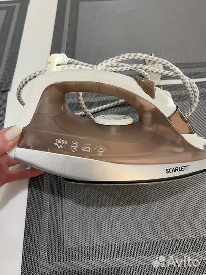 Утюг Scarlett
