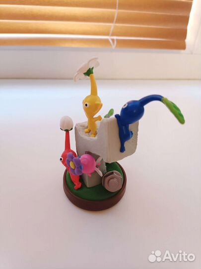 Nintendo Amiibo Pikmin (без коробки)