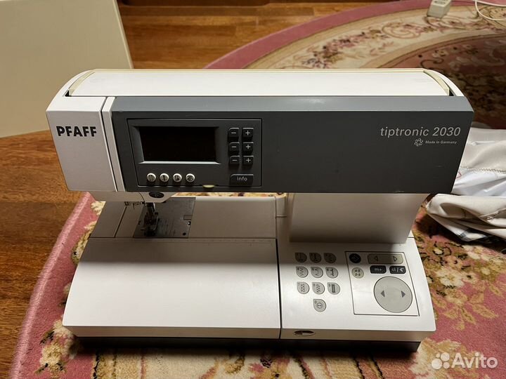 Швейная машинка pfaff tiptronic 2030