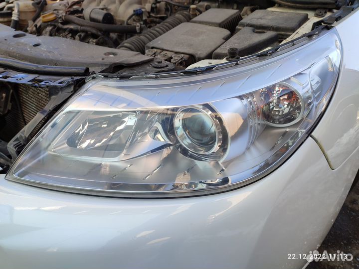 Передняя правая фара на рено латитьюд