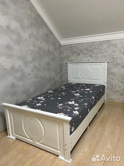 Кровать односпальная