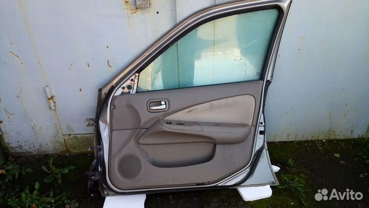 Дверь правая на Ниссан Сентра 
