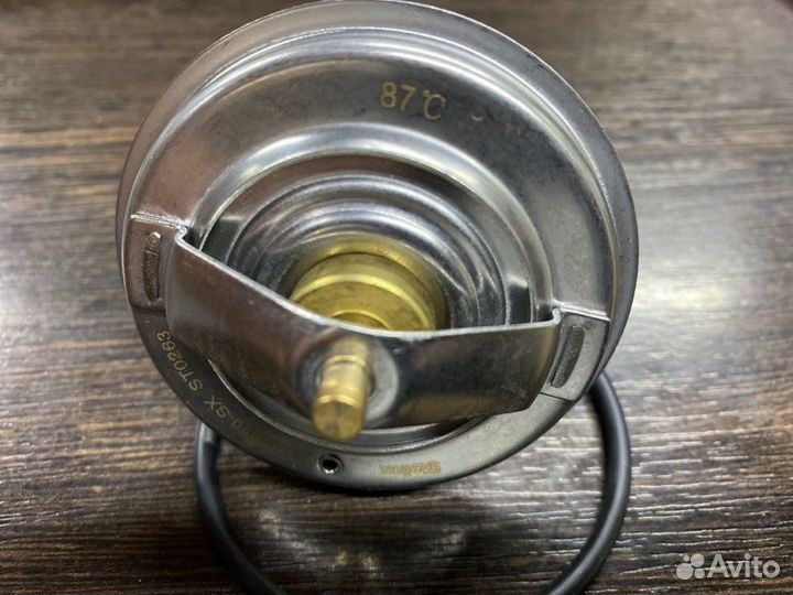 Термостат Mercedes-Benz E-Class W124 M102-103