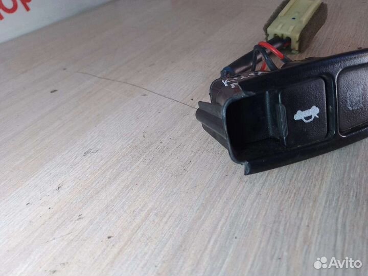 Кнопка открывания багажника kia magentis 1