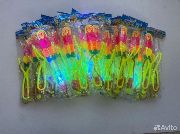 Светящиеся вертолётики с рогаткой оптом 291