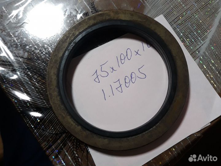 Сальник ступицы задн.75x100x10 \Scania 117005