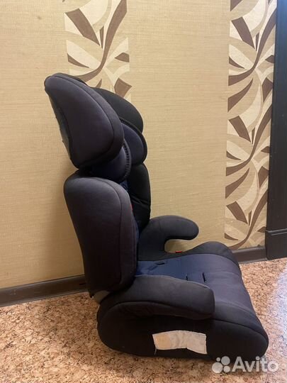 Автомобильное детское кресло