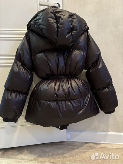 Пуховик зимний женский