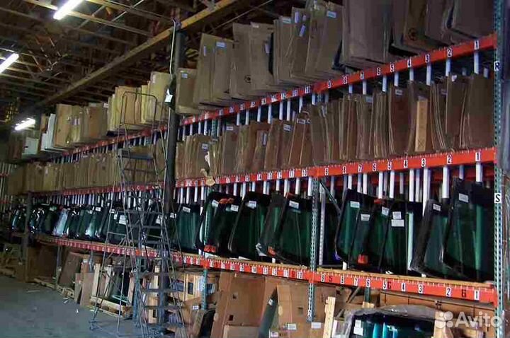 Neon Суппорт радиатора (Тайвань)