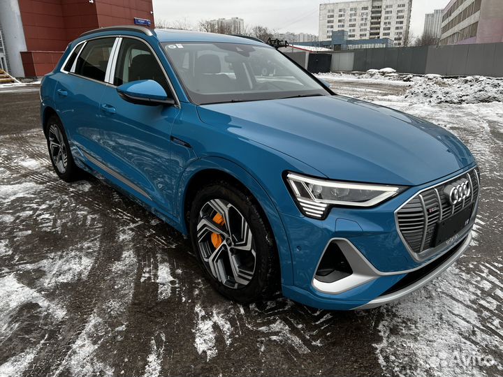 Audi e-tron 313 л.с. AT, 2023, 20 км