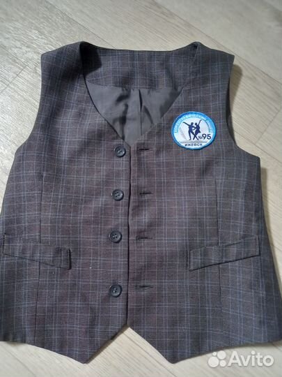 Жилетка для мальчика школьная 122