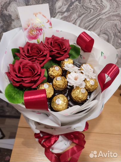 Букет розы и конфеты
