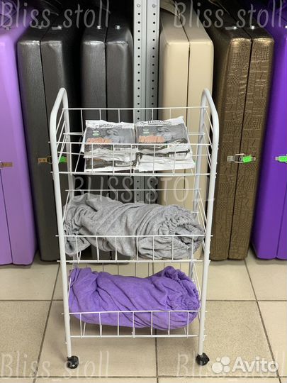 Этажерка на колесиках