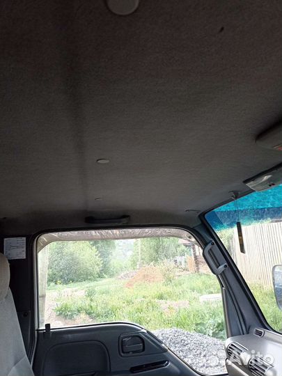 Isuzu Elf (N-series), 2000