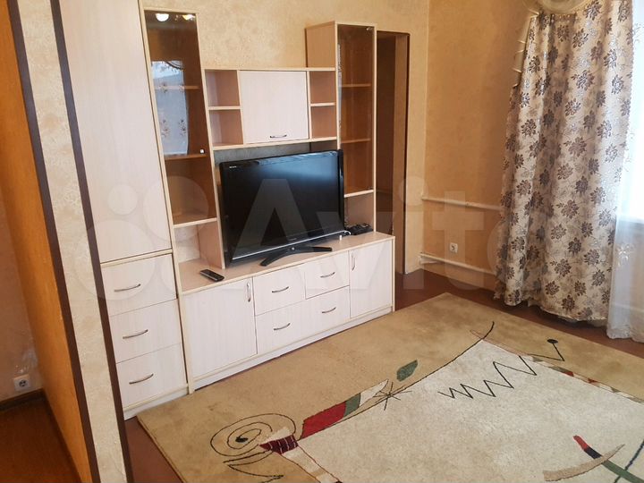 1-к. квартира, 35 м², 4/4 эт.