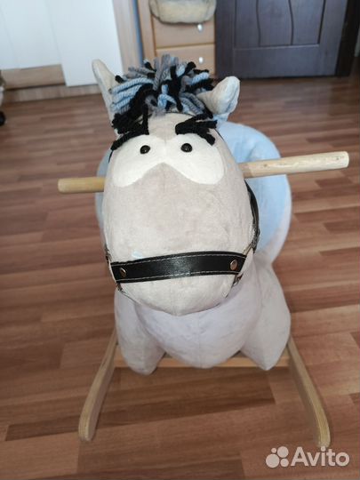 Детская игрушка качалка лошадка