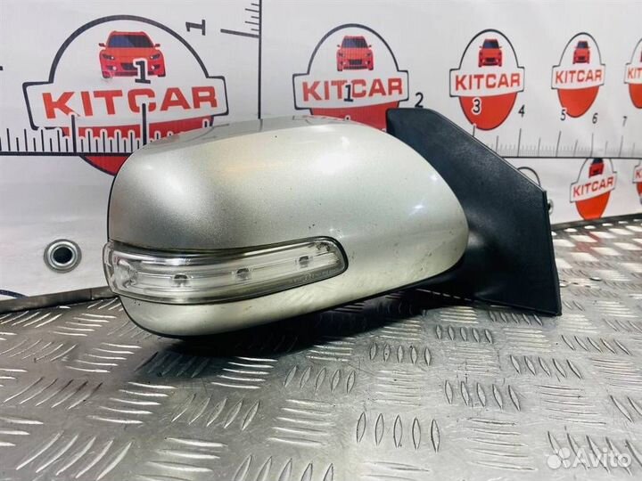 Зеркало правое Toyota Avensis 2