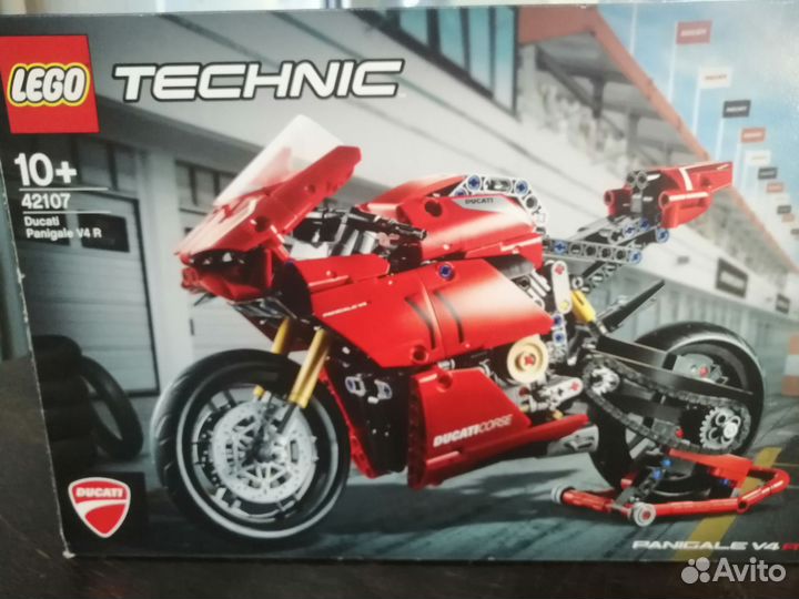 Lego Technic 42107