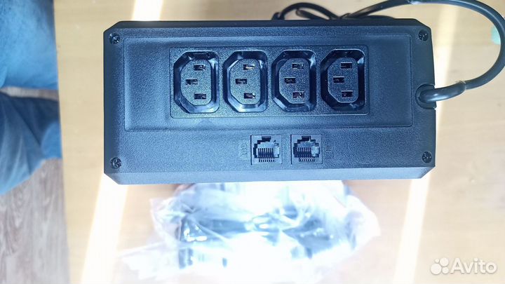 Ибп CuberPower UT850IEG