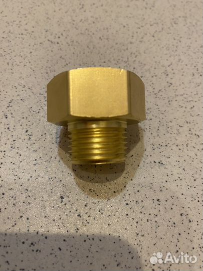 Устройство для заправки гидромолота