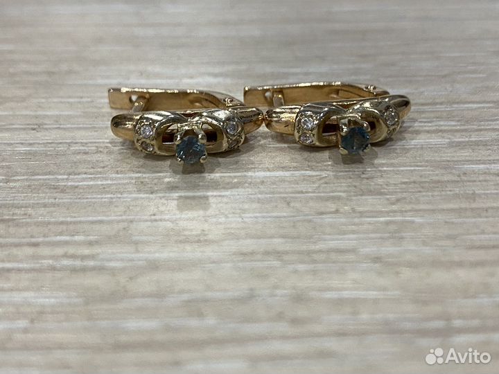 Золотые серьги