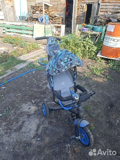 Детский велосипед с родительской ручкой