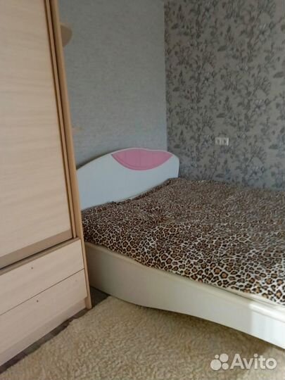 Кровать с матрацем 160/ 200