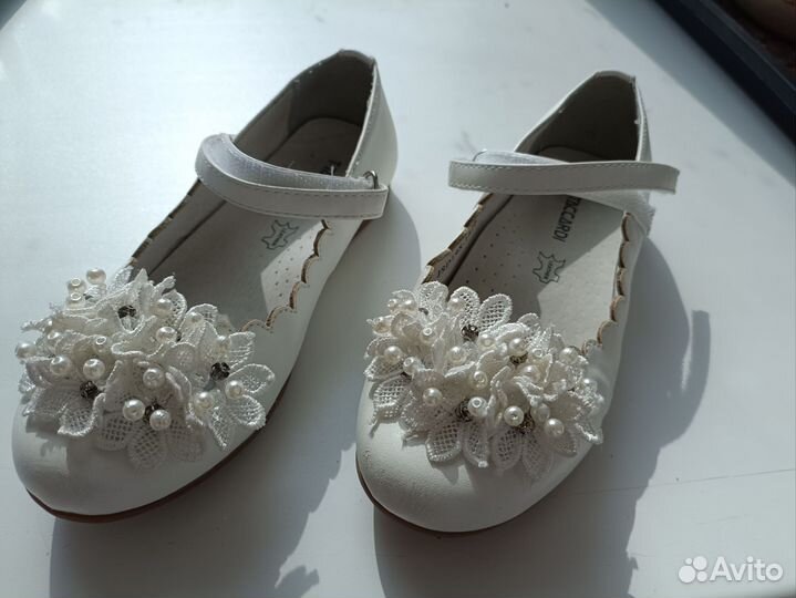 Туфли для девочки праздничные