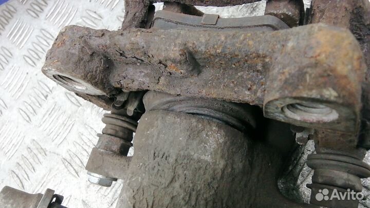 Суппорт задний правый Opel Astra H 2006