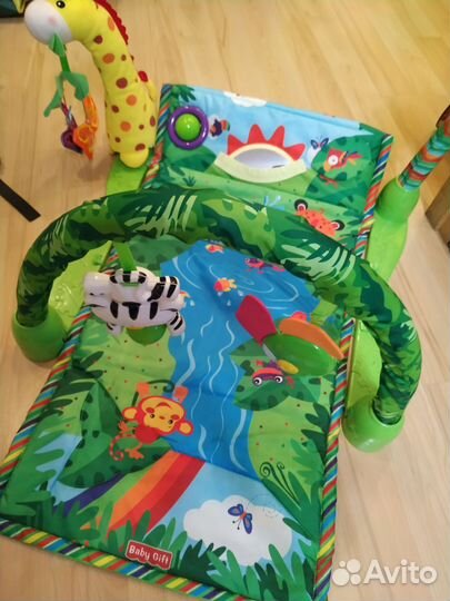 Развивающий коврик