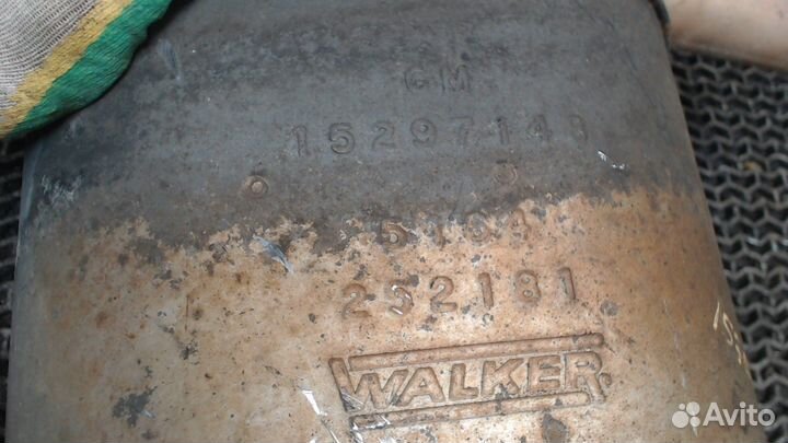 Глушитель Hummer H3, 2006