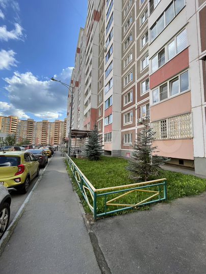 2-к. квартира, 61,3 м², 10/17 эт.