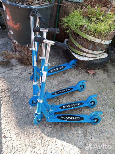 Самокат детский новый