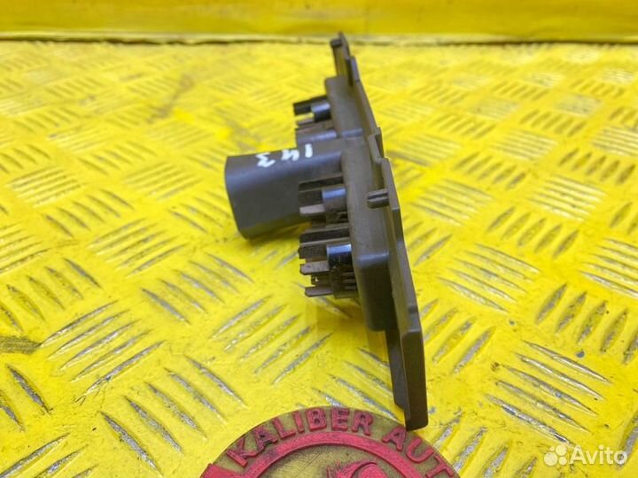 Кнопка обогрева заднего стекла Ford Focus 2 1.6