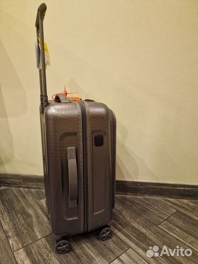 Чемодан delsey s