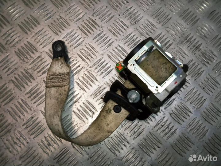 Ремень безопасности задний правый Mercedes-Benz