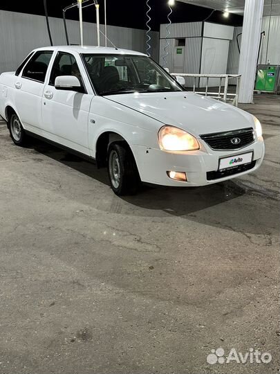 LADA Priora 1.6 МТ, 2011, битый, 355 853 км