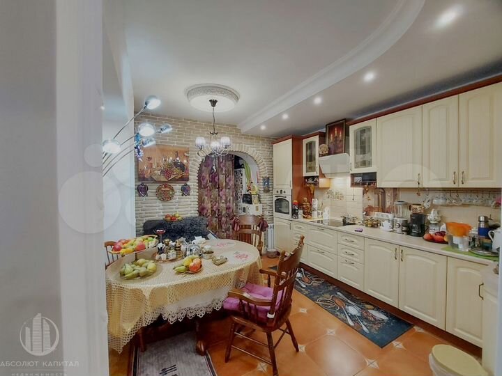 2-к. квартира, 72,6 м², 4/14 эт.